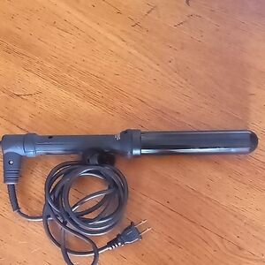Lange Black Curling Wand with Power Cord